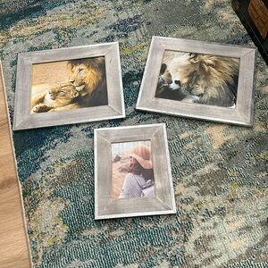🧜🏼‍♀️ Set of three matching coastal wood frames. 2 8x10 and 1 5x7